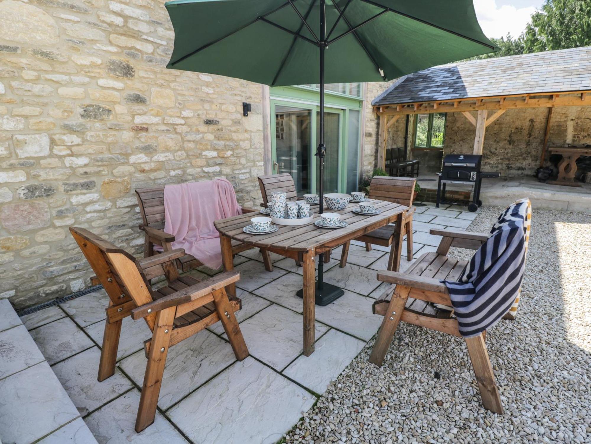Villa The Old Barn Witney Esterno foto