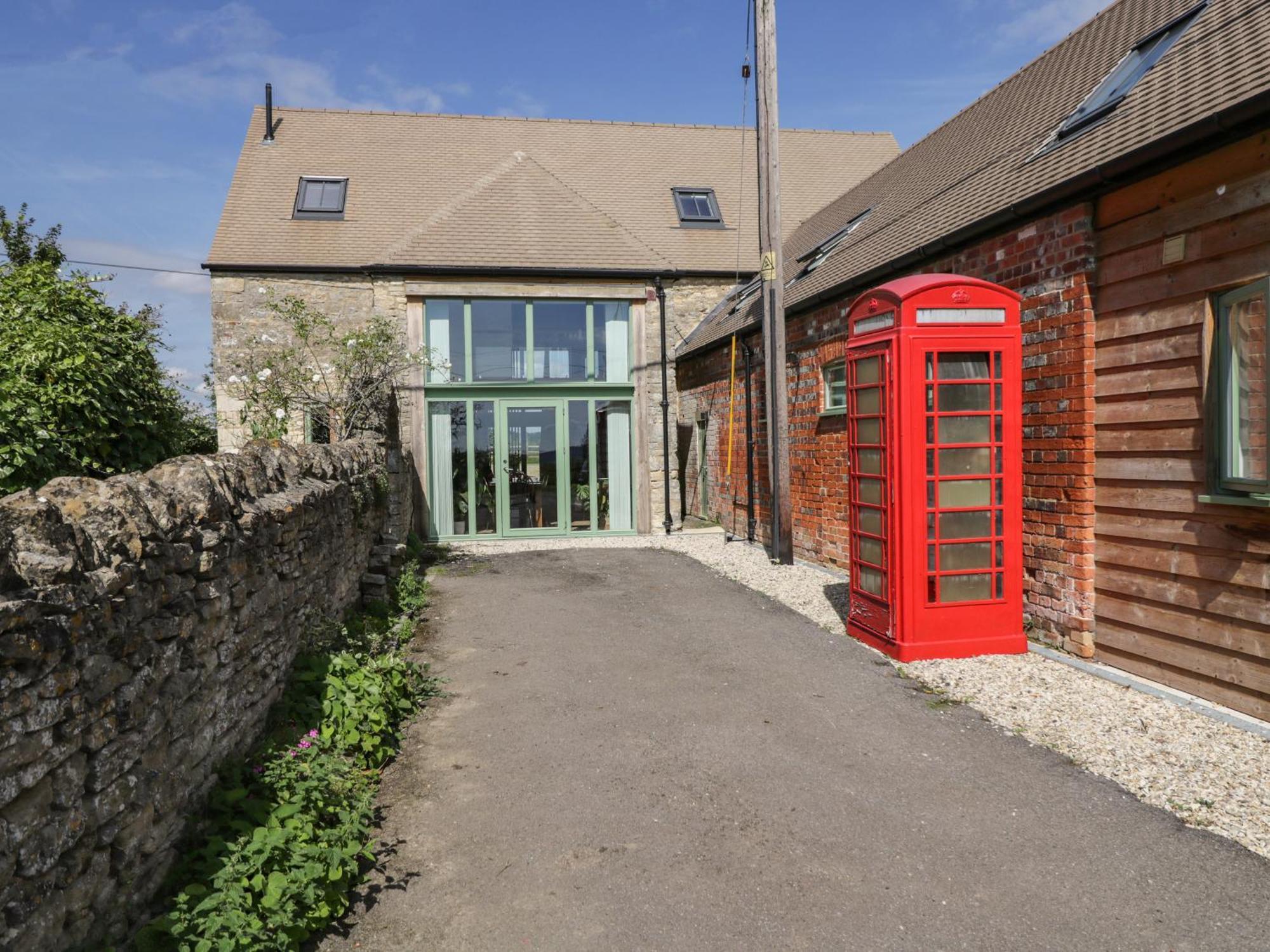 Villa The Old Barn Witney Esterno foto